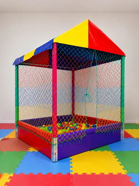 Piscina de Bolinhas Casinha Infantil Colorida